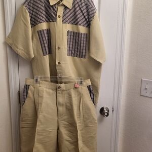 Men's Tan and Brown‎ Plaid Shorts set Pre-own